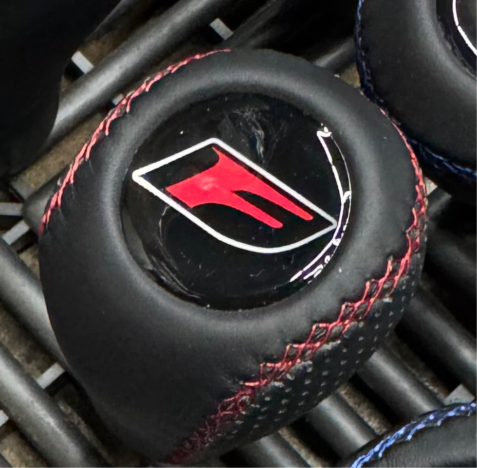 Lexus 2IS Shift Knob - F Red/BLK