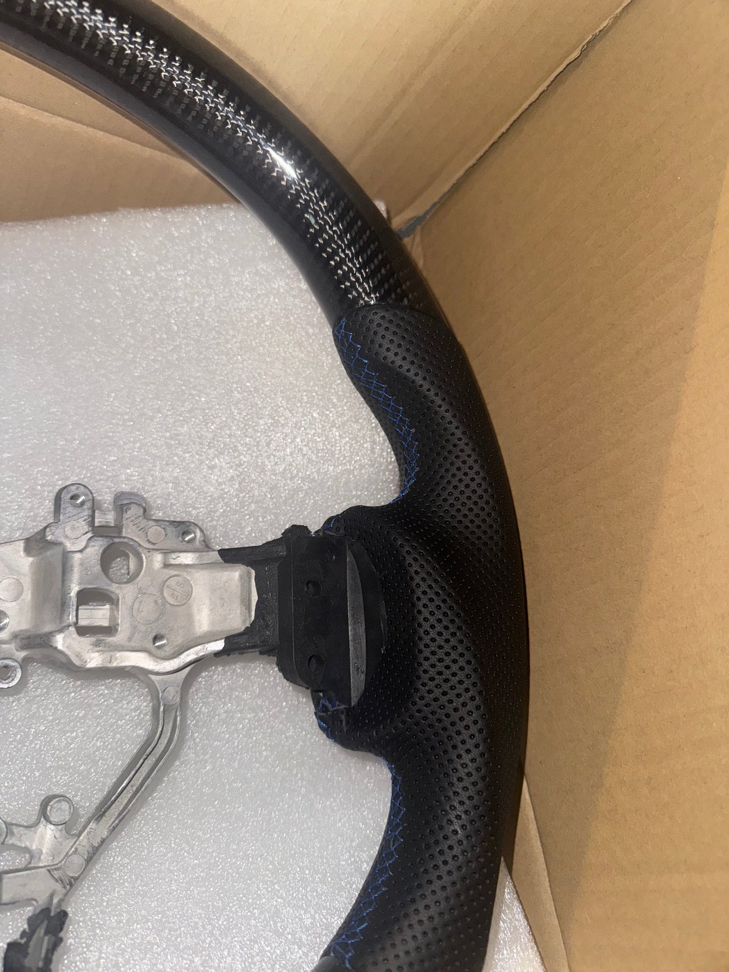 Lexus 2014+ Carbon Fiber Steering Wheel
